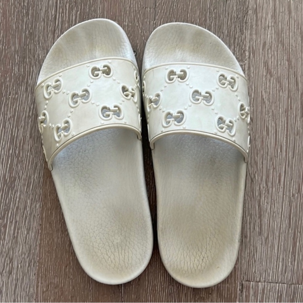 White GG Gucci slides - Picture 2 of 2